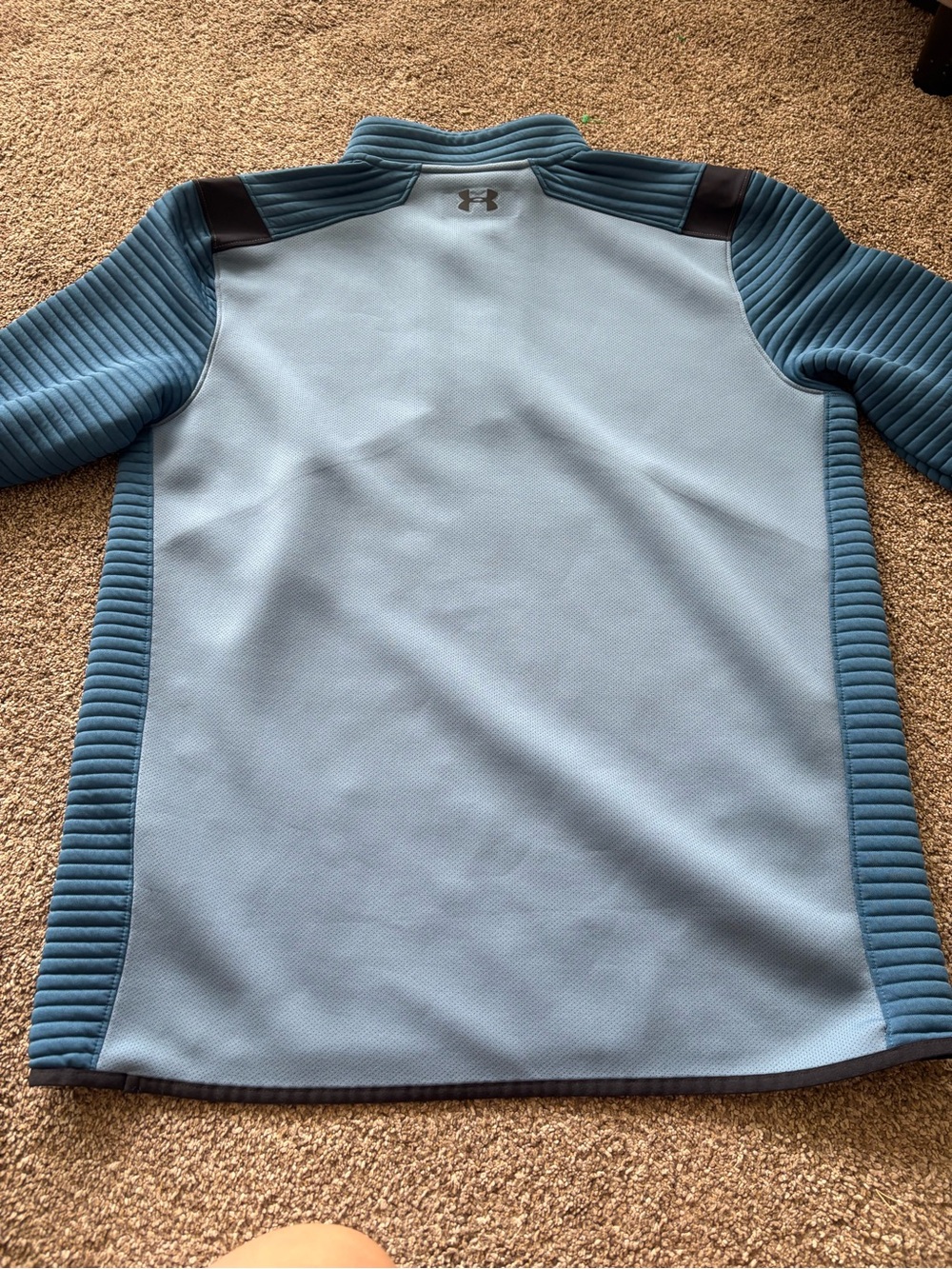 Under Armour Men's Light Blue Quilted-Panel Zip pull over